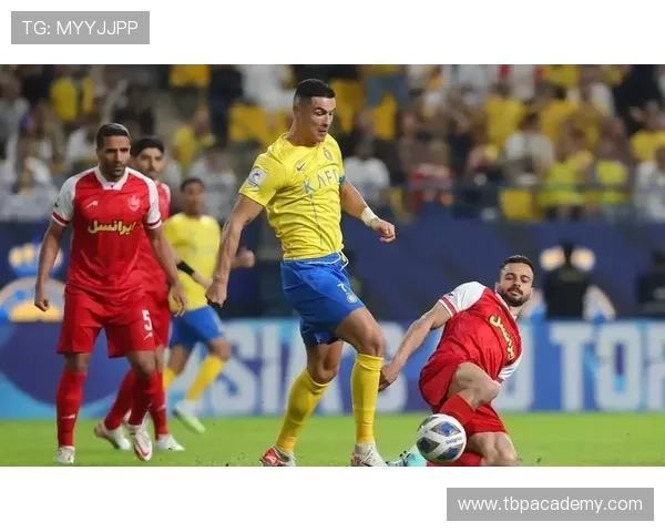 吉达联合重返巅峰之路:当前阶段表现波动与竞争格局变化 吉达联合重返巅峰之路:当前阶段表现波动与竞争格局变化